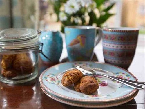 5 Chapel Street Bed And Breakfast เคมบริดจ์ ภายนอก รูปภาพ
